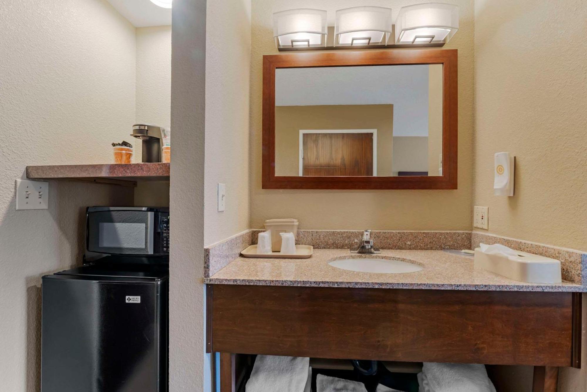 Comfort Inn Lathrop Stockton Airport Eksteriør bilde